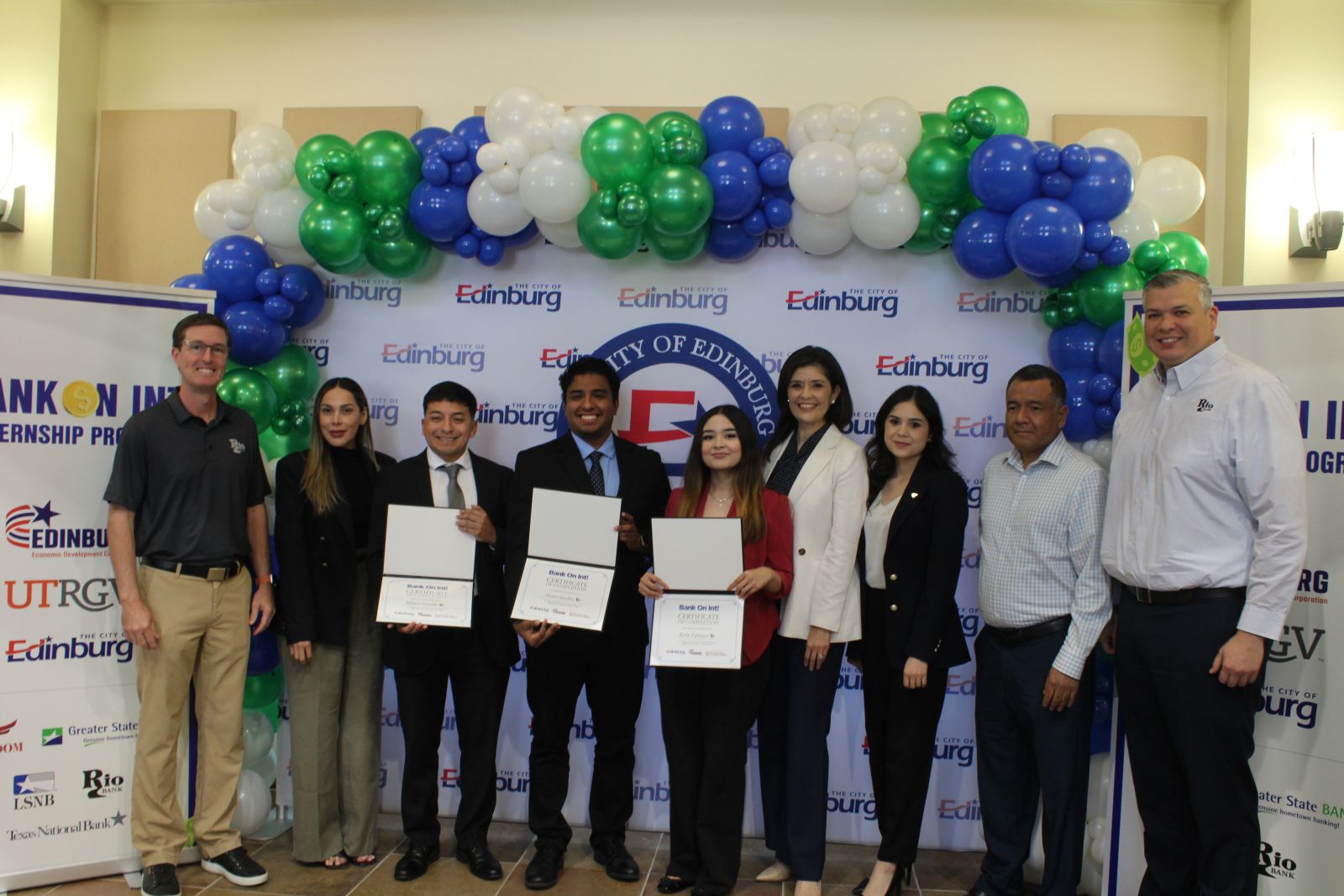 Rio Bank employees participating in a community event